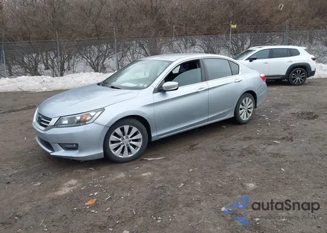 2015 Honda Accord Lx z USA, uszkodzony, nr VIN 1HGCR2F37FA102366